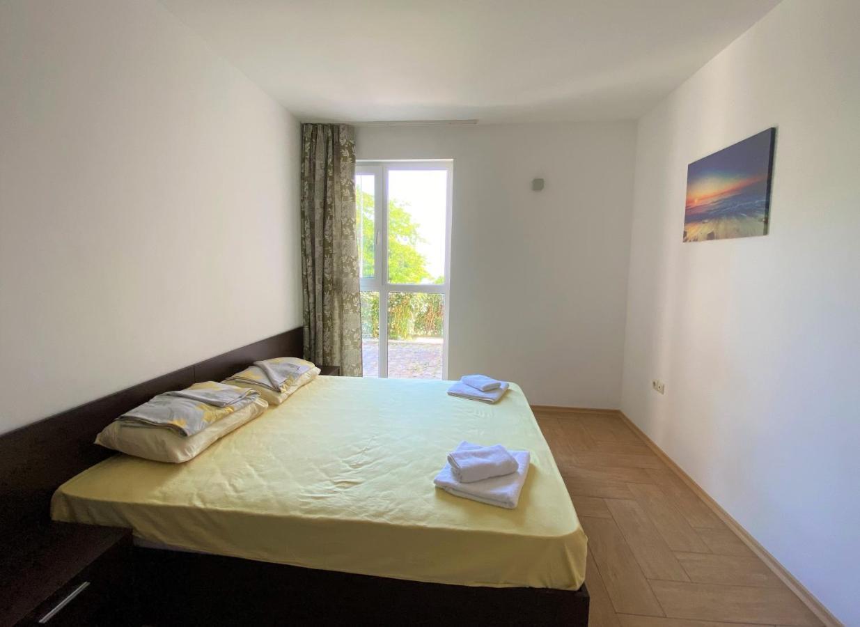 Panorama Kabakum Apartments - Free Parking Golden Sands Exterior photo