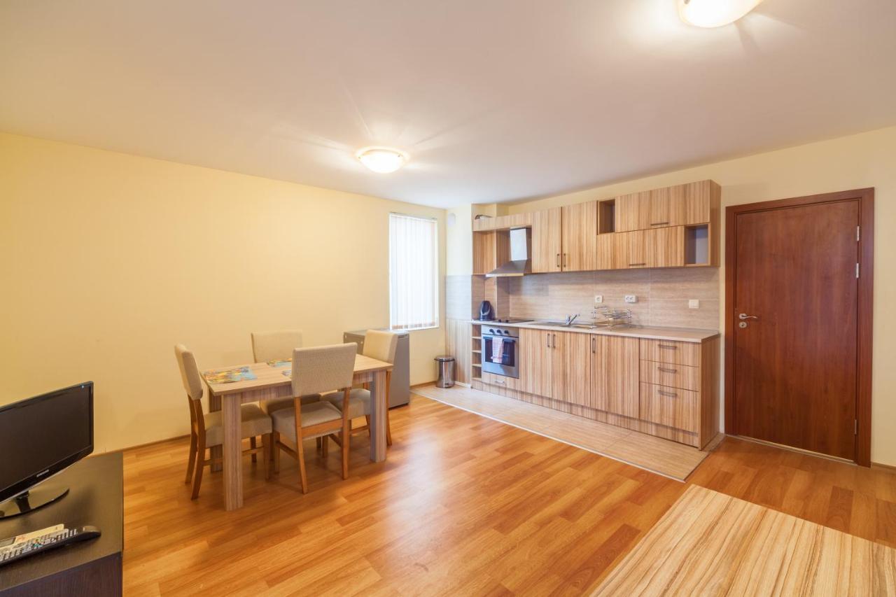 Panorama Kabakum Apartments - Free Parking Golden Sands Exterior photo