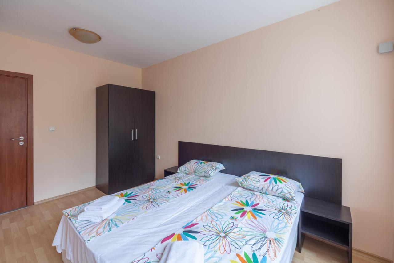 Panorama Kabakum Apartments - Free Parking Golden Sands Exterior photo